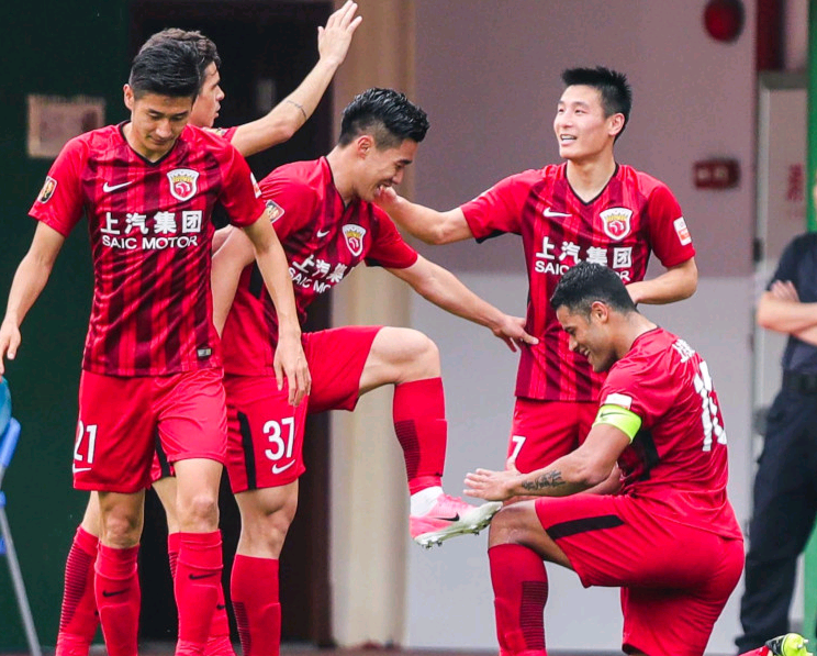 富力客场不敌上港，遭受连败劫难的简单介绍