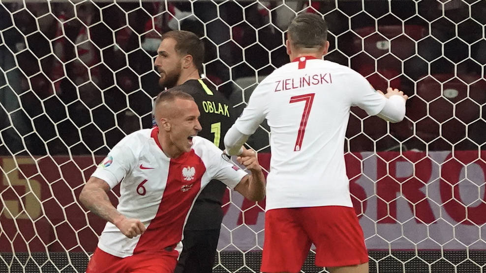 比利时队主场战胜爱沙尼亚，欧预赛实力晋级