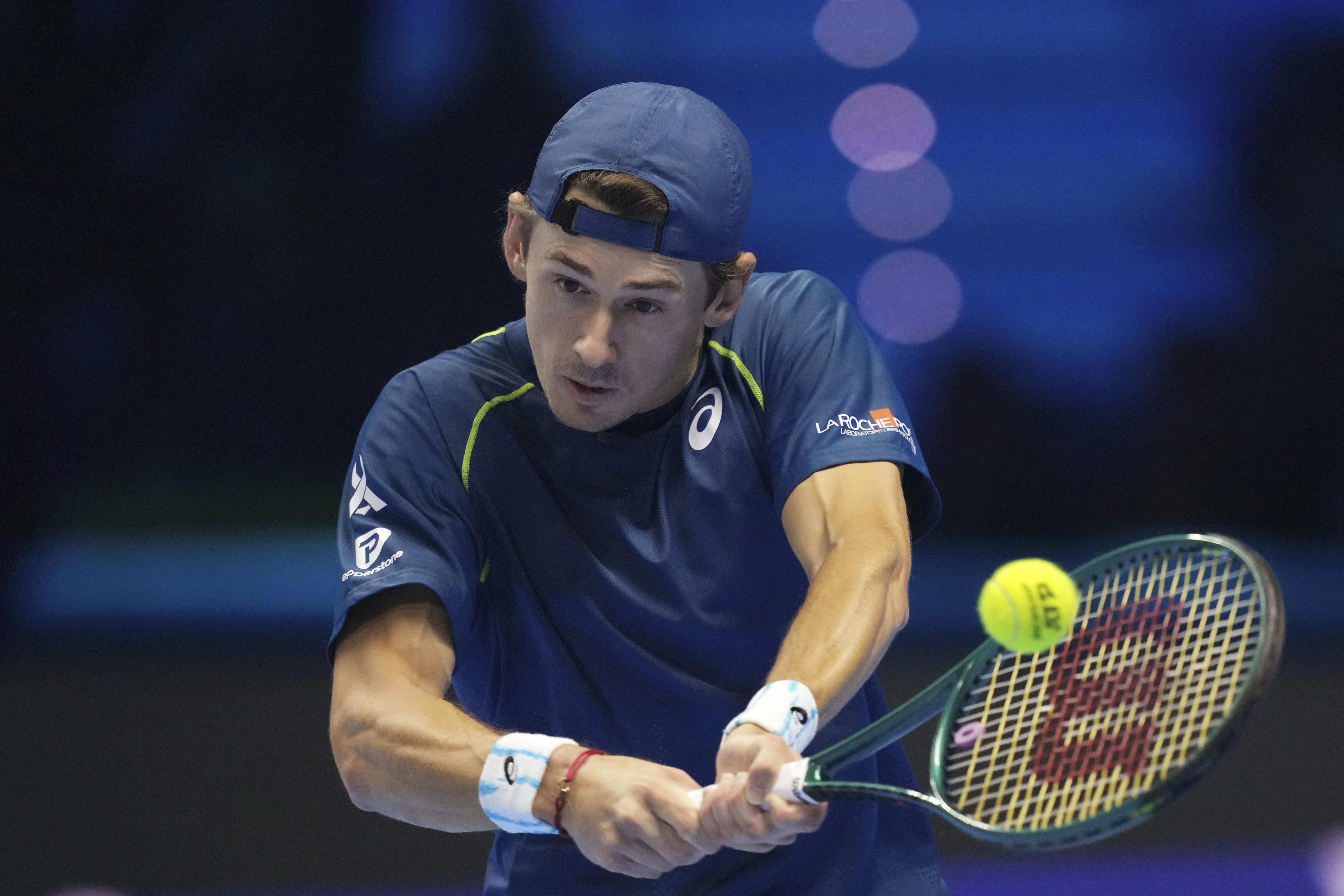 西班牙网球队碾压美国网球队,梅德韦杰夫送出助攻的简单介绍 西班牙网球队碾压美国网球队,梅德韦杰夫送出助攻的简单介绍