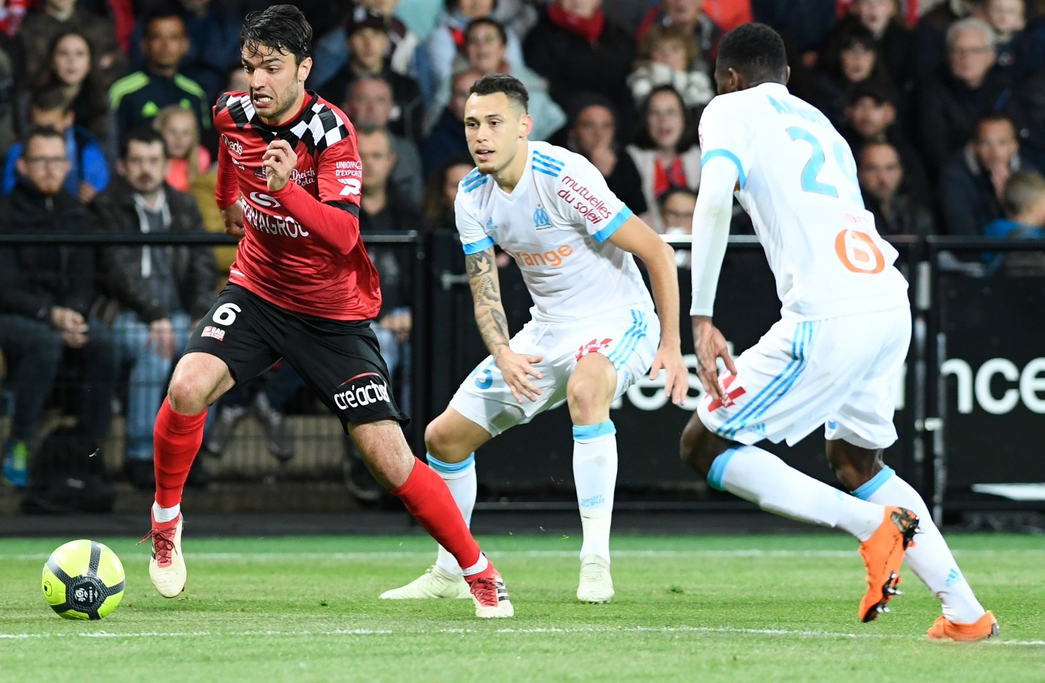 摩纳哥客场不敌昂热，遭遇三连败的简单介绍