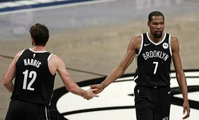 篮网队外援大放异彩,助球队连胜 篮网队外援大放异彩,助球队连胜