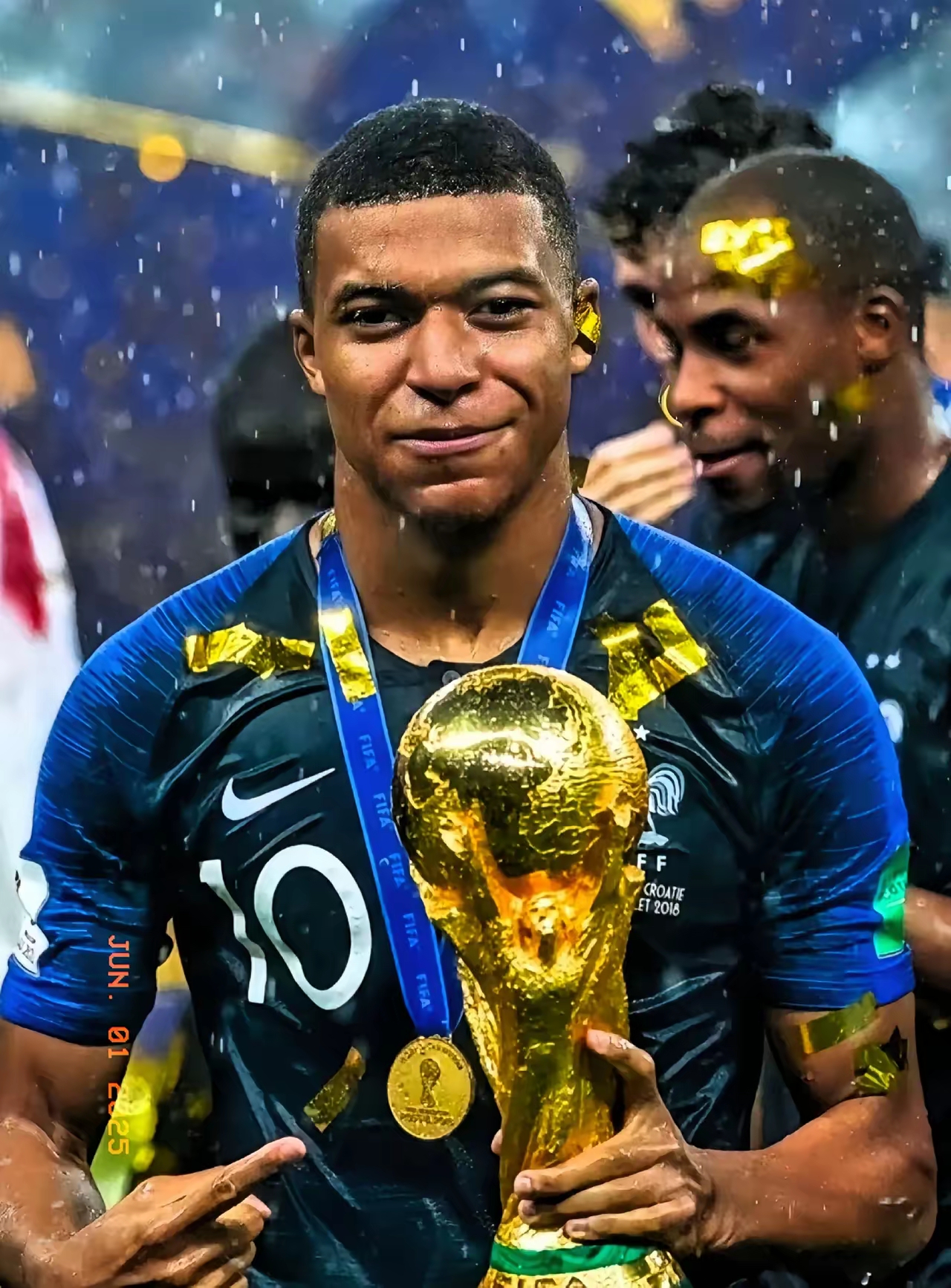 国际米兰逆转乌拉圭，姆巴佩点燃赛场