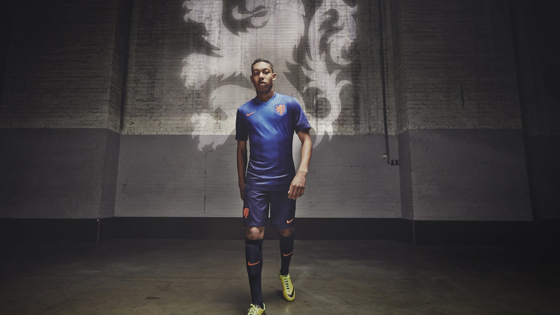 欧冠半决赛之夜，阿克的致命一击让比赛提前失去悬念