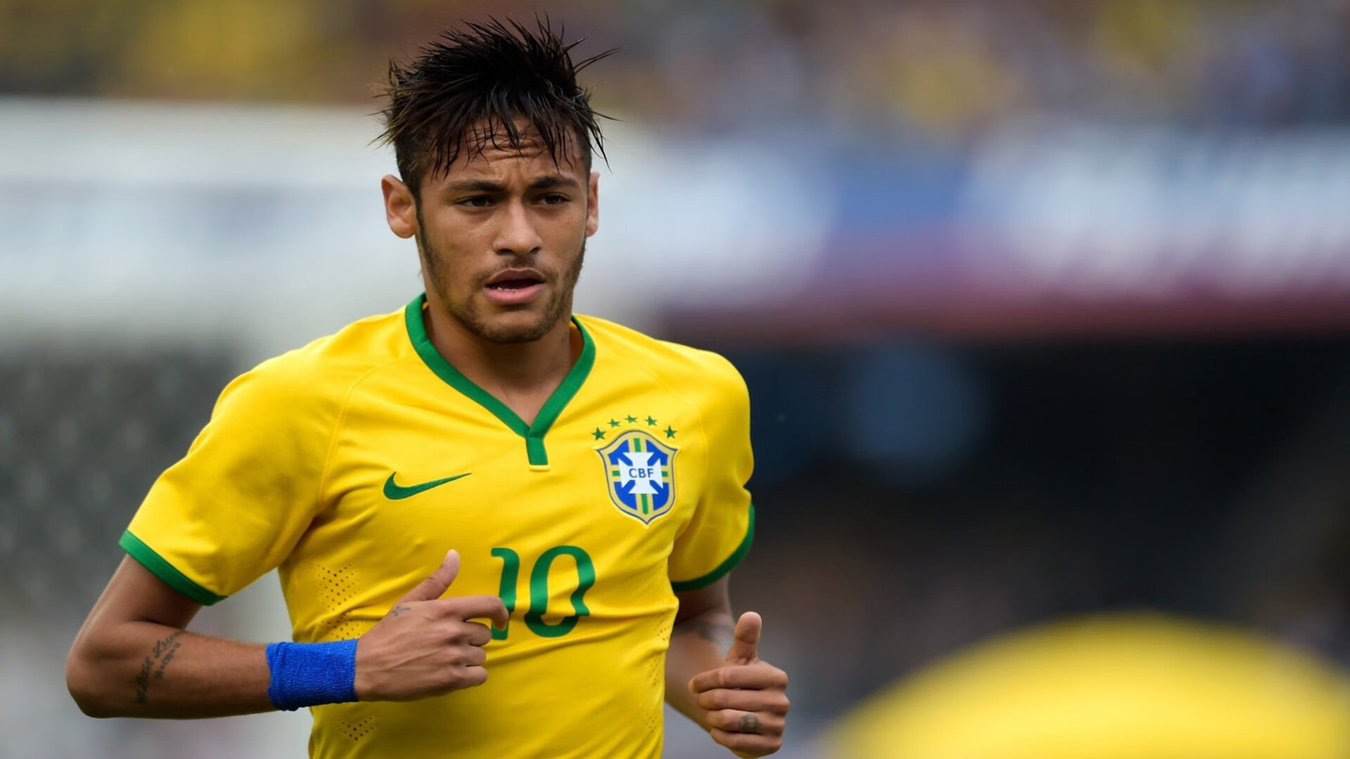 逆转的引擎，勒克莱尔如何扛起法拉利，逆转阿斯顿马丁的挑战